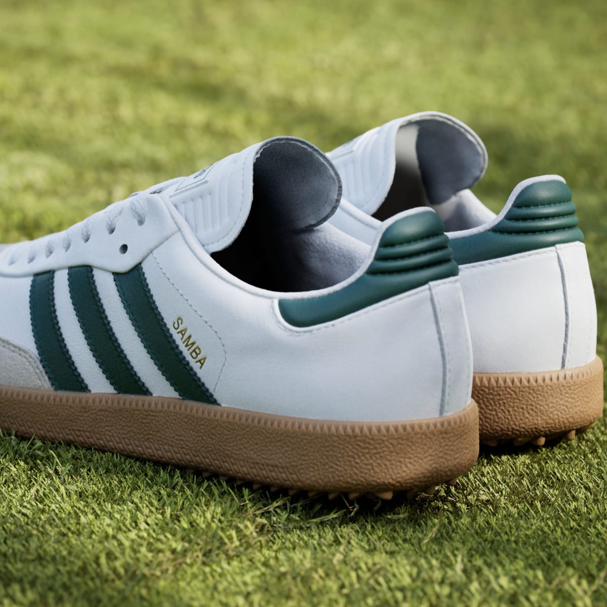 adidas Women's Samba Spikeless Golf Shoes - Cloud White / Collegiate Green / Gum