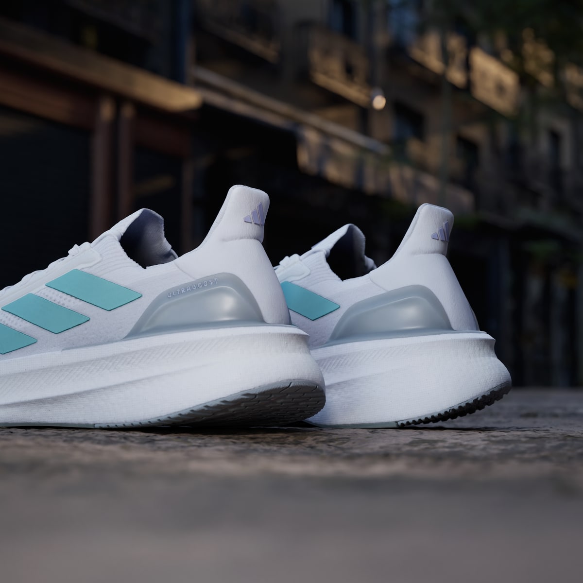 adidas Women's Ultraboost 5x Shoes - Cloud White / Mint Ton / Glow Purple