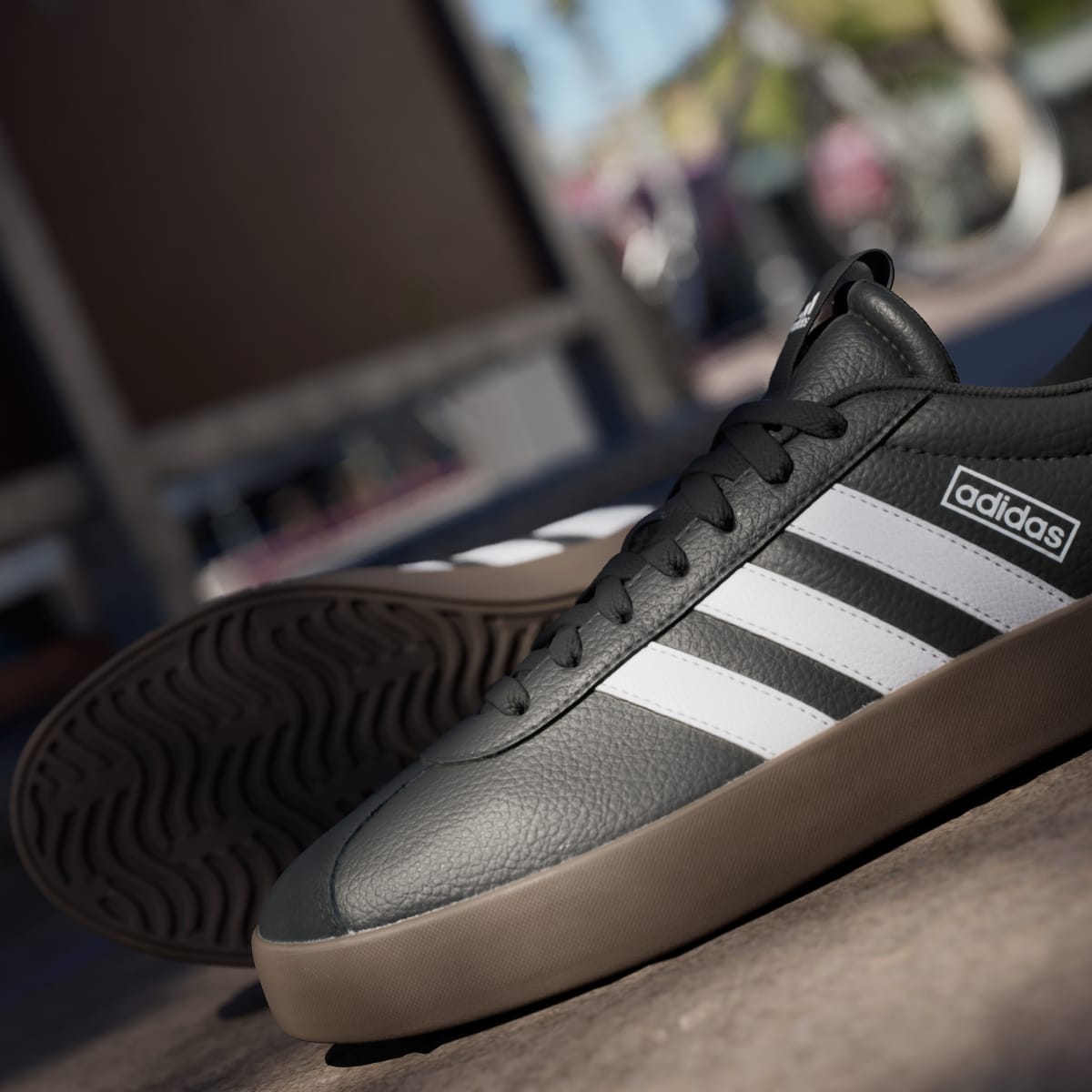 adidas Men's VL Court 3.0 Shoes - Core Black / Cloud White / Gum