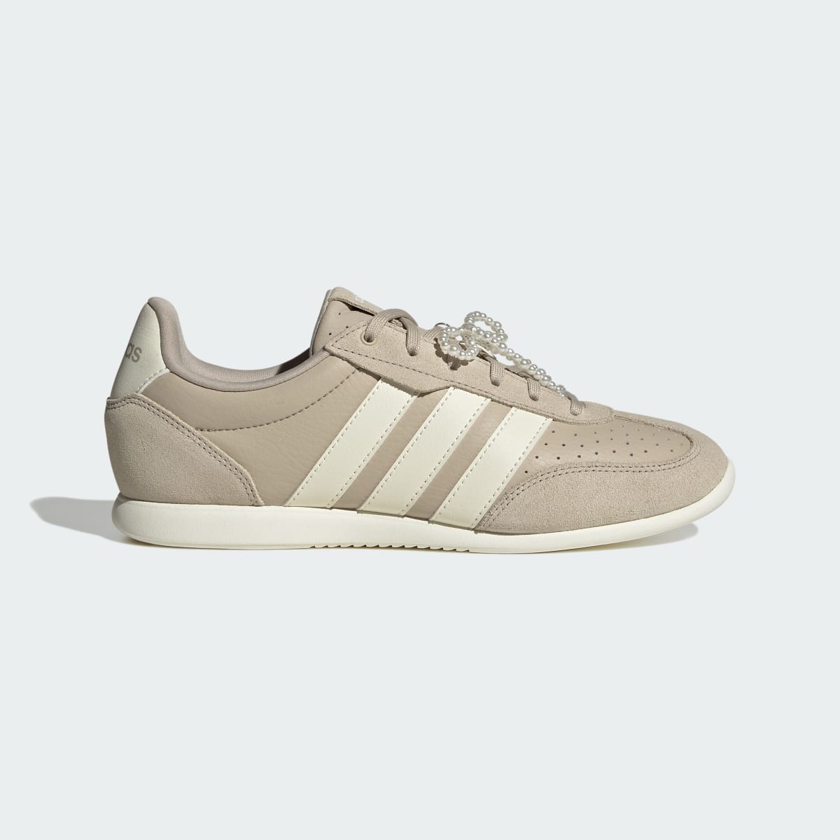 adidas Women's Barreda LO Shoes - Wonder Beige / Off White / Wonder Beige