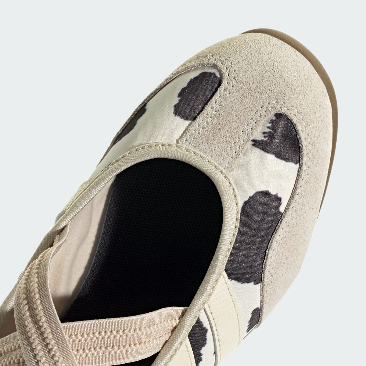 adidas Women's Barreda Mary Jane Shoes - Wonder White / Wonder White / Crystal Linen
