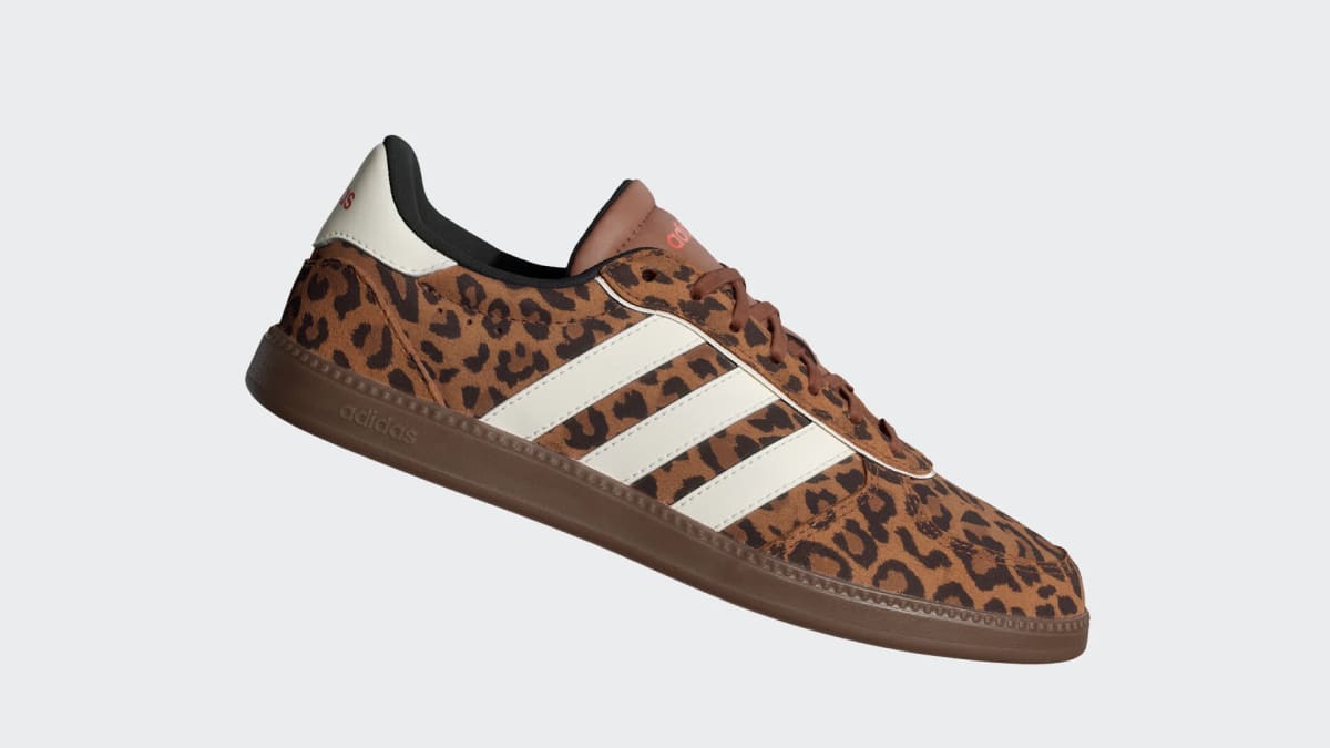adidas Women's Breaknet Sleek Shoes - Dusky Bronze / Cream White / Gum
