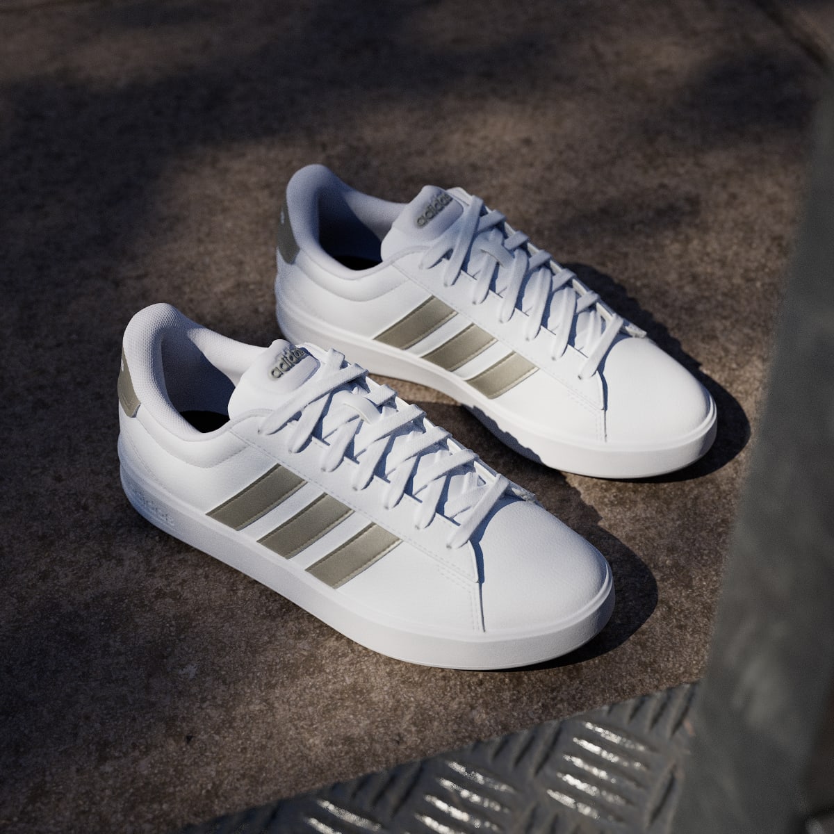 adidas Women's Grand Court 3.0 Shoes - Cloud White / Cyber Metallic / Cloud White