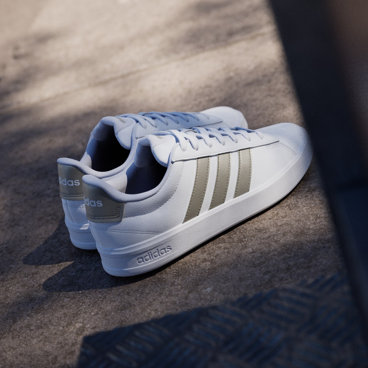 adidas Women's Grand Court 3.0 Shoes - Cloud White / Cyber Metallic / Cloud White