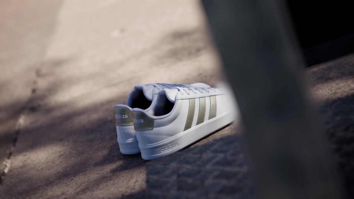 adidas Women's Grand Court 3.0 Shoes - Cloud White / Cyber Metallic / Cloud White
