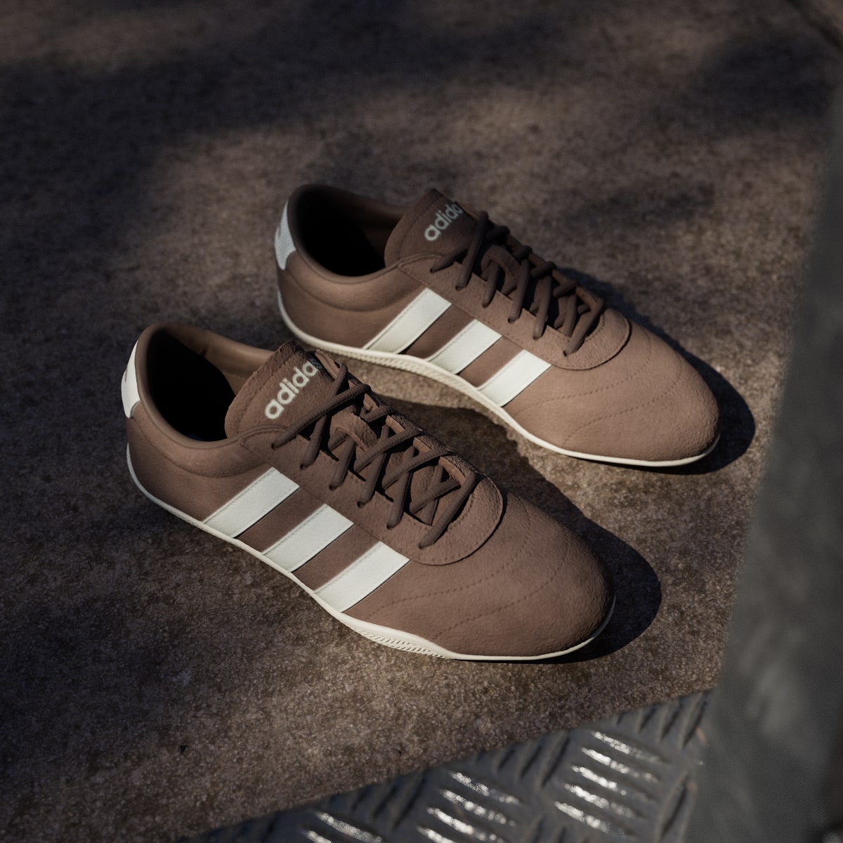 adidas Women's Grand Court LO Shoes - Earth Strata / Off White / Earth Strata