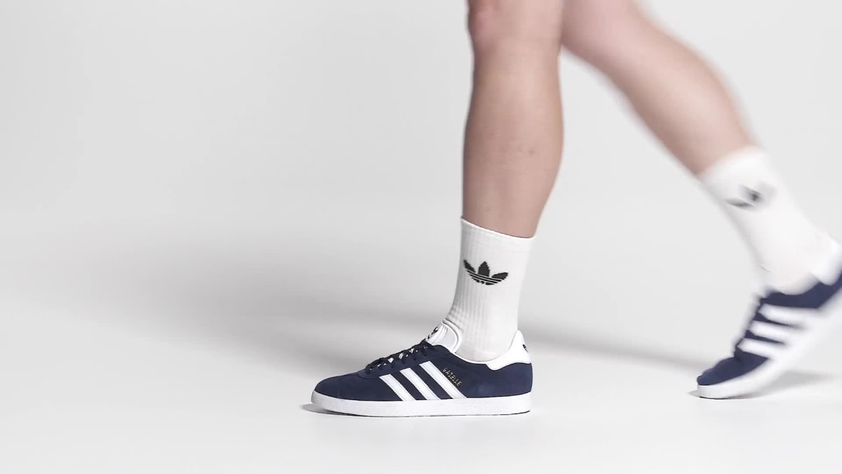 adidas Women's Gazelle Shoes - Collegiate Navy / White / Gold Metallic