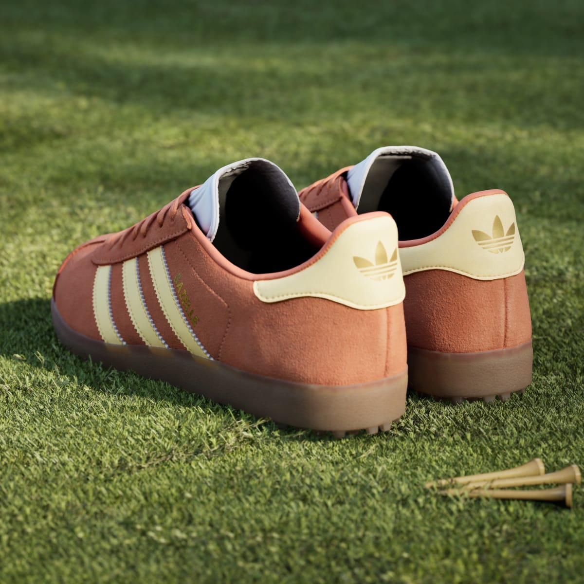 adidas Women's Gazelle Spikeless Golf Shoes - Dusky Orange / Ice Tangerine / Cloud White