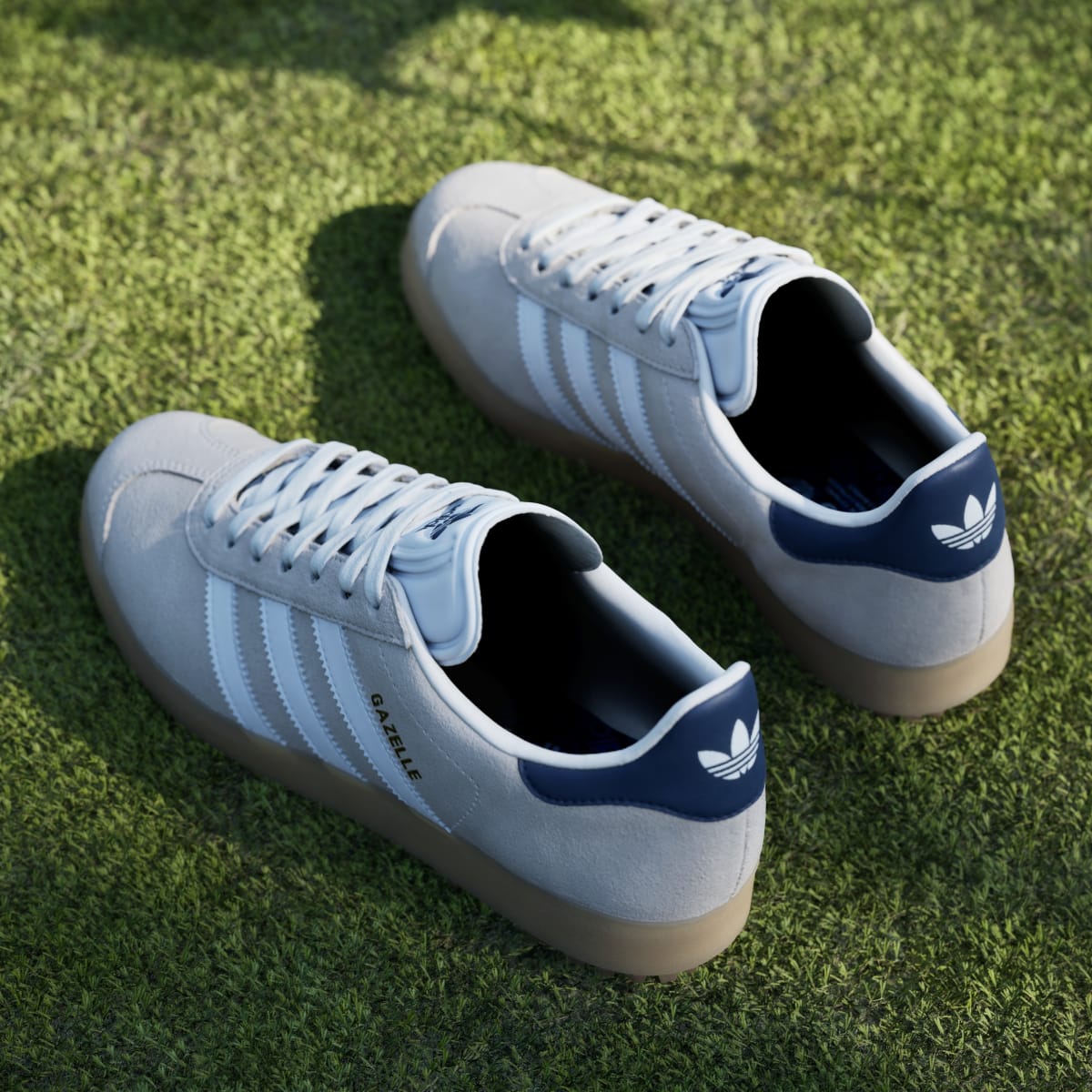 adidas Women's Gazelle Spikeless Golf Shoes - Chalk White / Cloud White / Night Indigo
