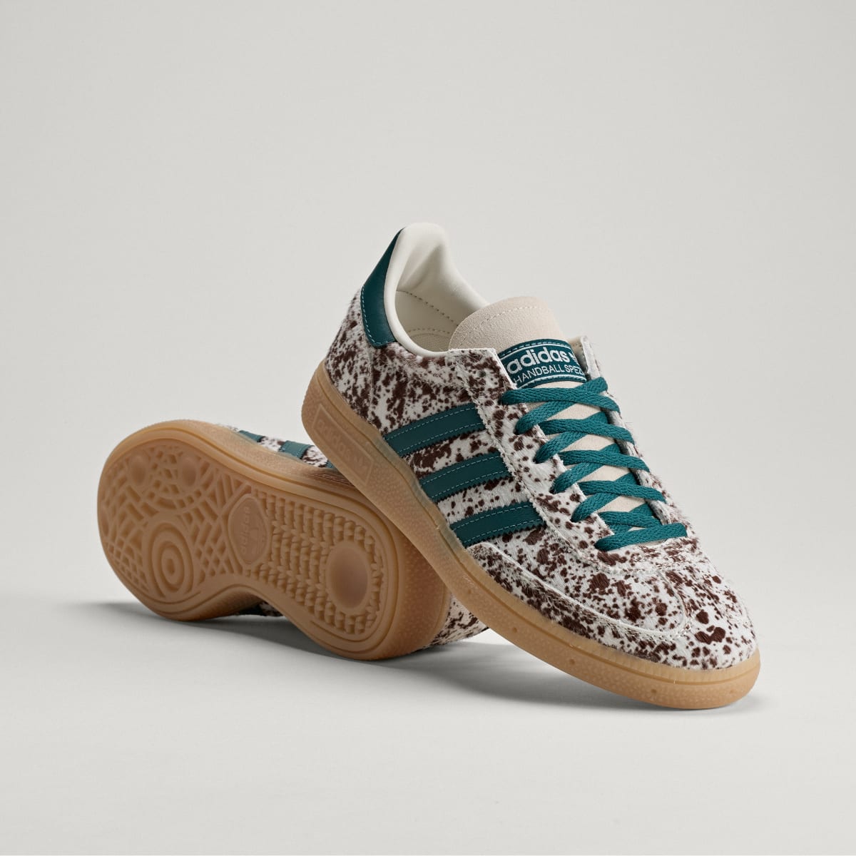 adidas Women's Handball Spezial Shoes - Off White / Rich Green / Dark Brown