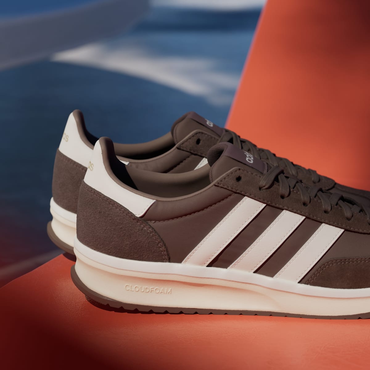 adidas Men's RUN 70s 2.0 Shoes - Earth Strata / Off White / Warm Vanilla
