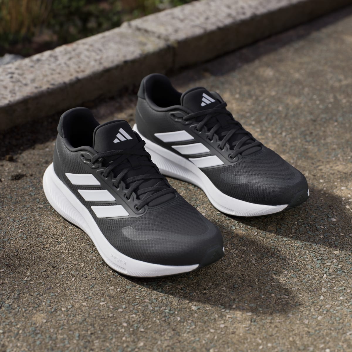 adidas Men's Runfalcon 5 Running Shoes - Core Black / Cloud White / Core Black
