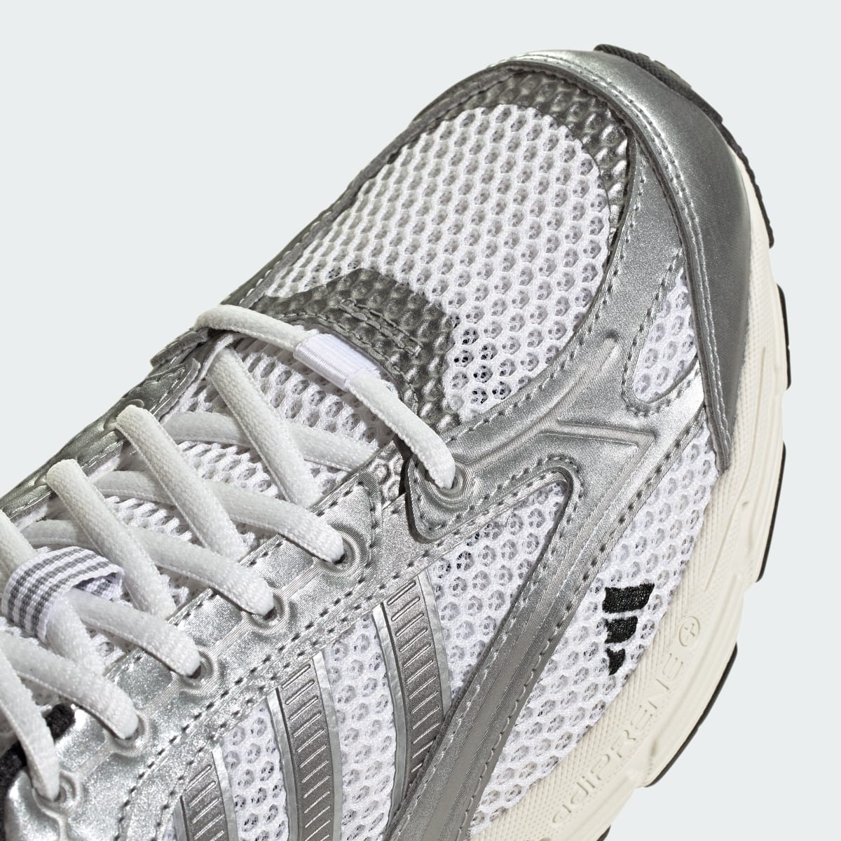 adidas Women's Spiritain 2000 Shoes - Cloud White / Iron Metallic / Semi Lucid Blue