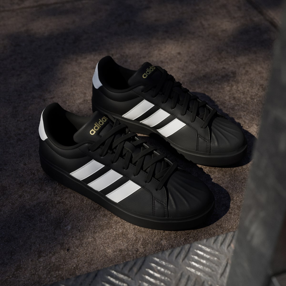 adidas Men's Streettalk - Core Black / Cloud White / Matte Gold