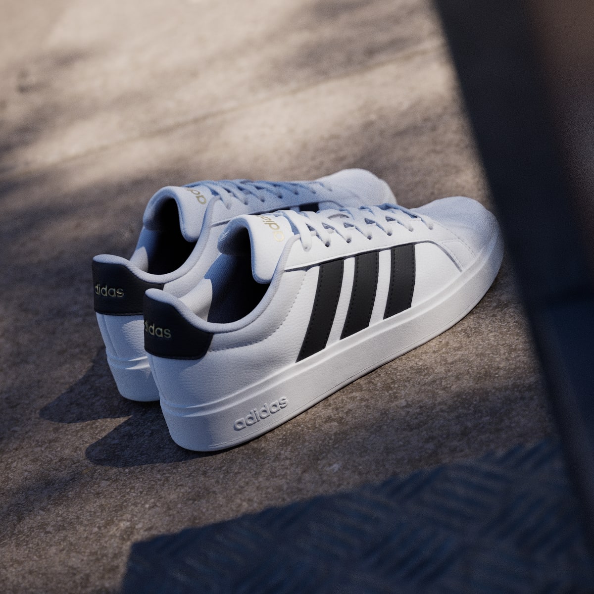 adidas Women's Streettalk - Cloud White / Core Black / Gold Metallic