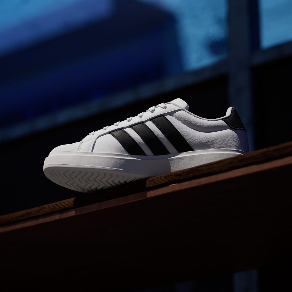 adidas Women's Streettalk - Cloud White / Core Black / Gold Metallic