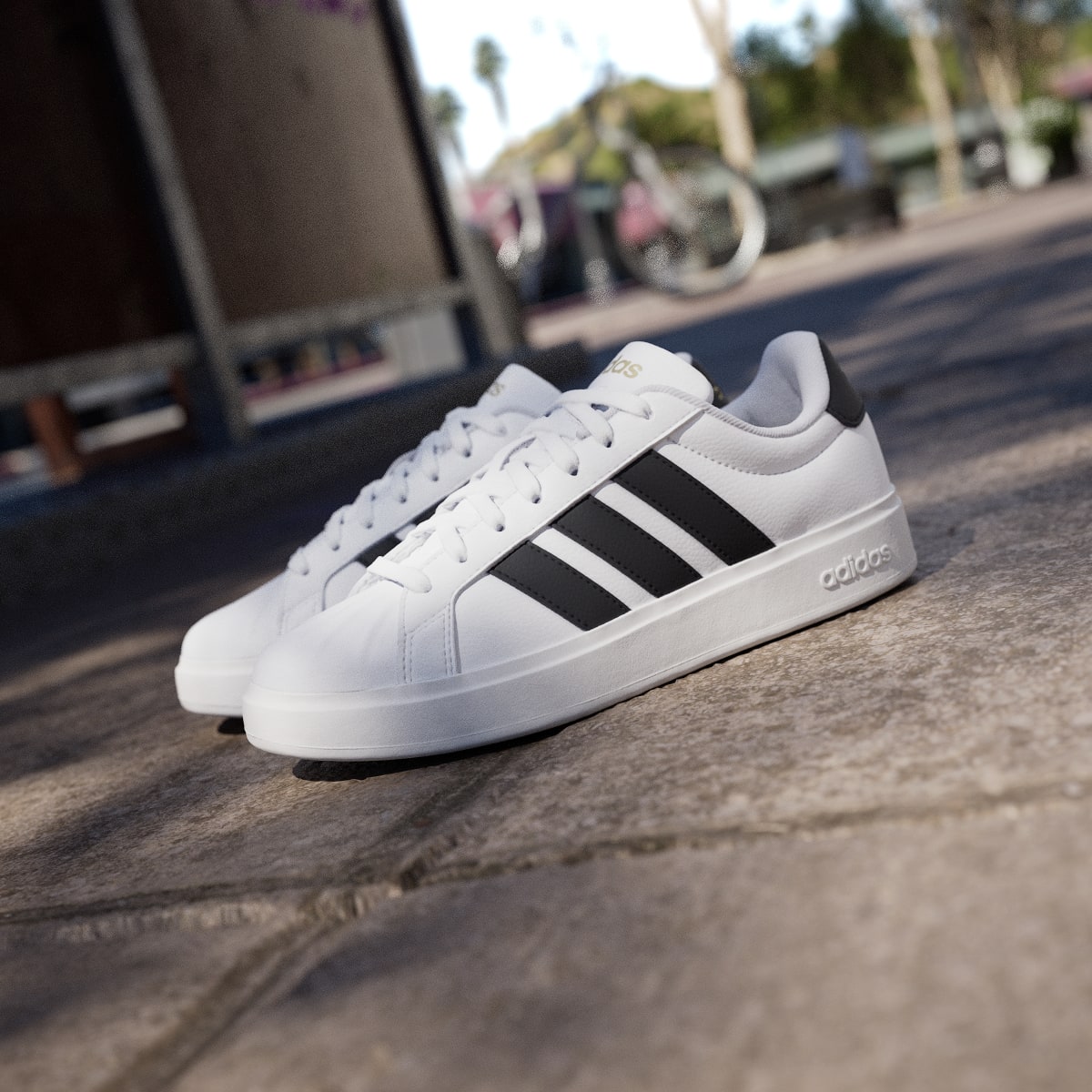 adidas Women's Streettalk - Cloud White / Core Black / Gold Metallic