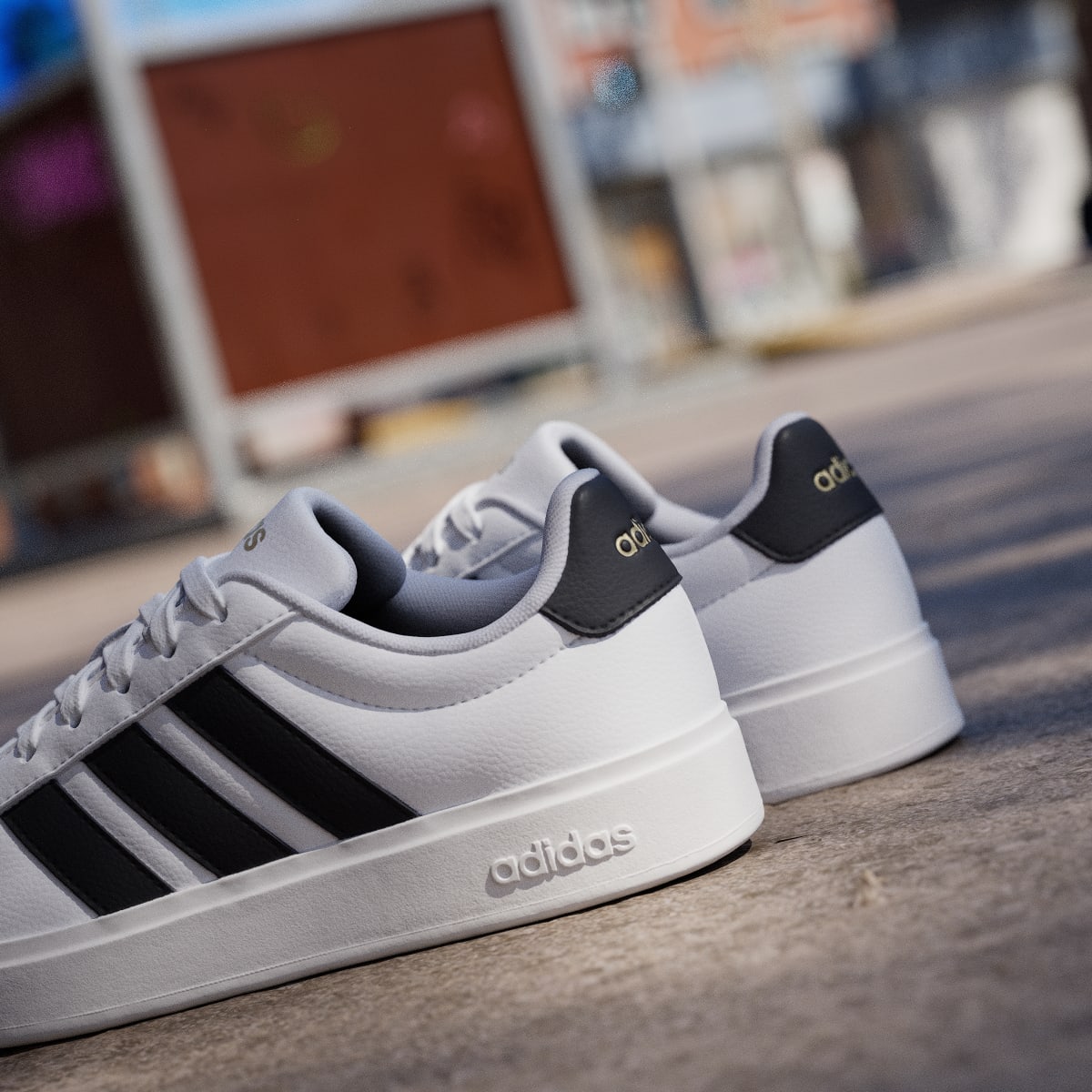 adidas Women's Streettalk - Cloud White / Core Black / Gold Metallic