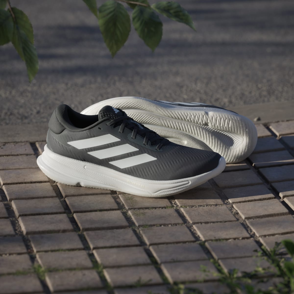 adidas Men's Supernova Ease Shoes - Core Black / Cloud White / Charcoal