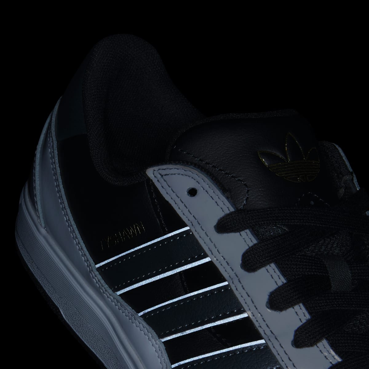 adidas Women's Tyshawn II Shoes - Core Black / Carbon / Cloud White
