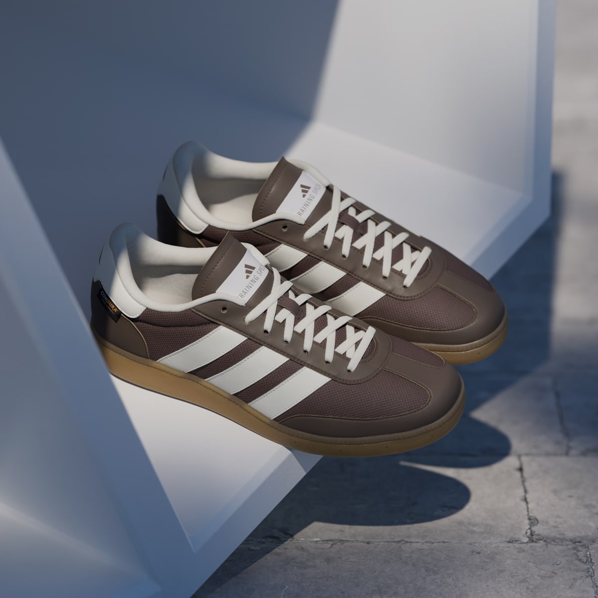 adidas Men's Training Spezial - Earth Strata / Off White / Earth Strata