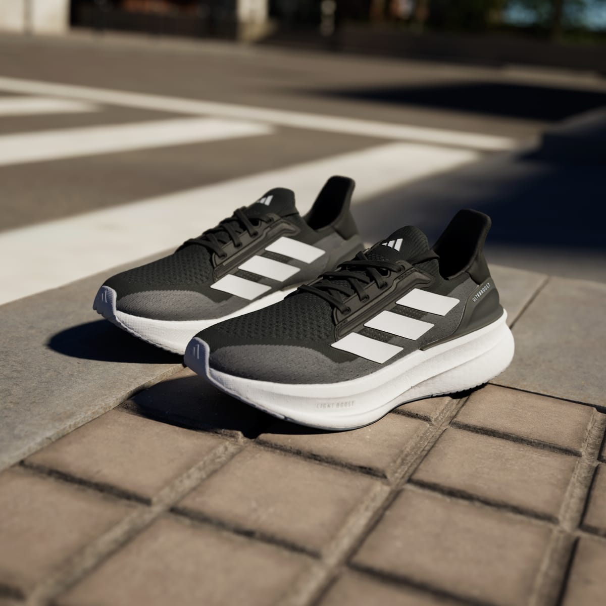 adidas Women's Ultraboost 5X Shoes - Core Black / Cloud White / Carbon