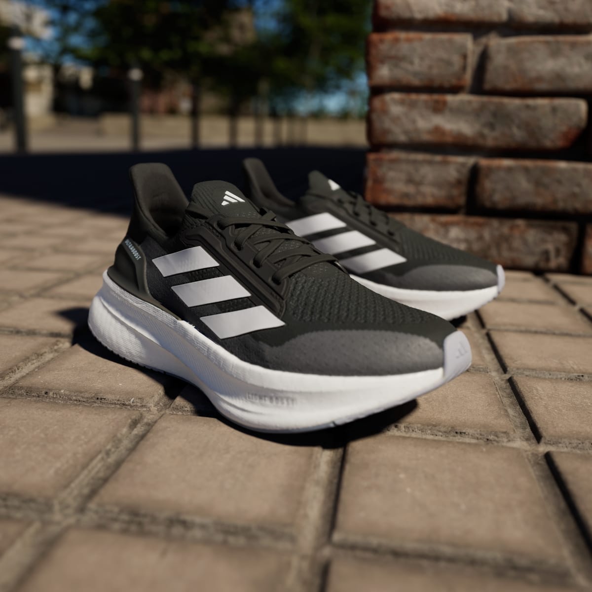 adidas Women's Ultraboost 5X Shoes - Core Black / Cloud White / Carbon
