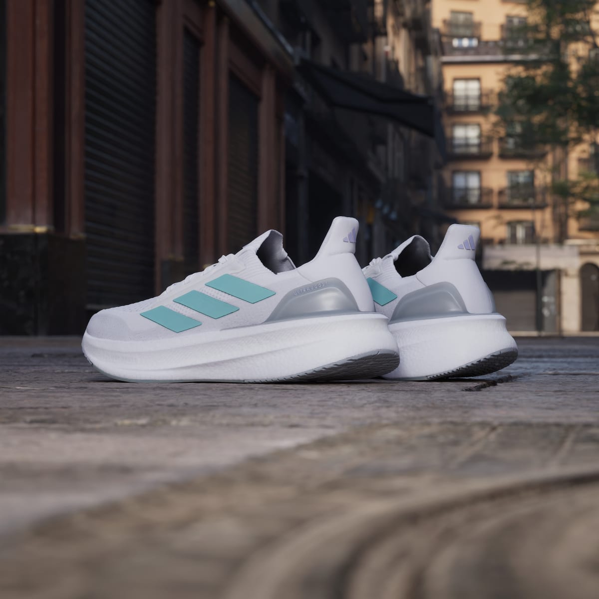 adidas Women's Ultraboost 5x Shoes - Cloud White / Mint Ton / Glow Purple