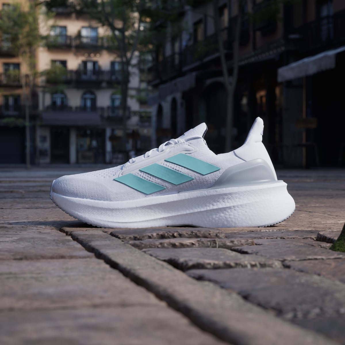 adidas Women's Ultraboost 5x Shoes - Cloud White / Mint Ton / Glow Purple