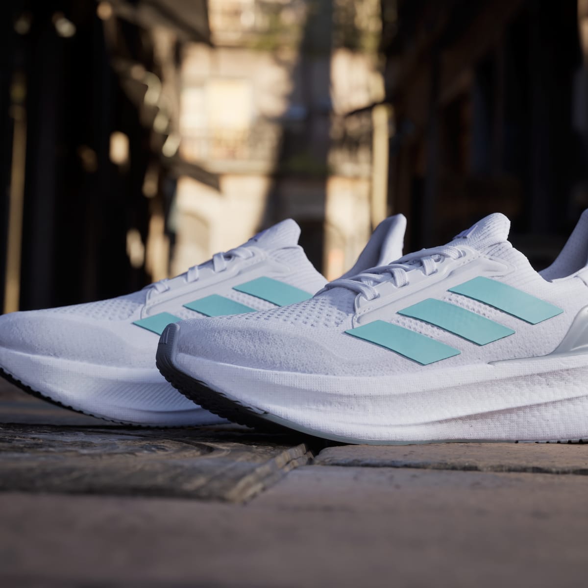 adidas Women's Ultraboost 5x Shoes - Cloud White / Mint Ton / Glow Purple