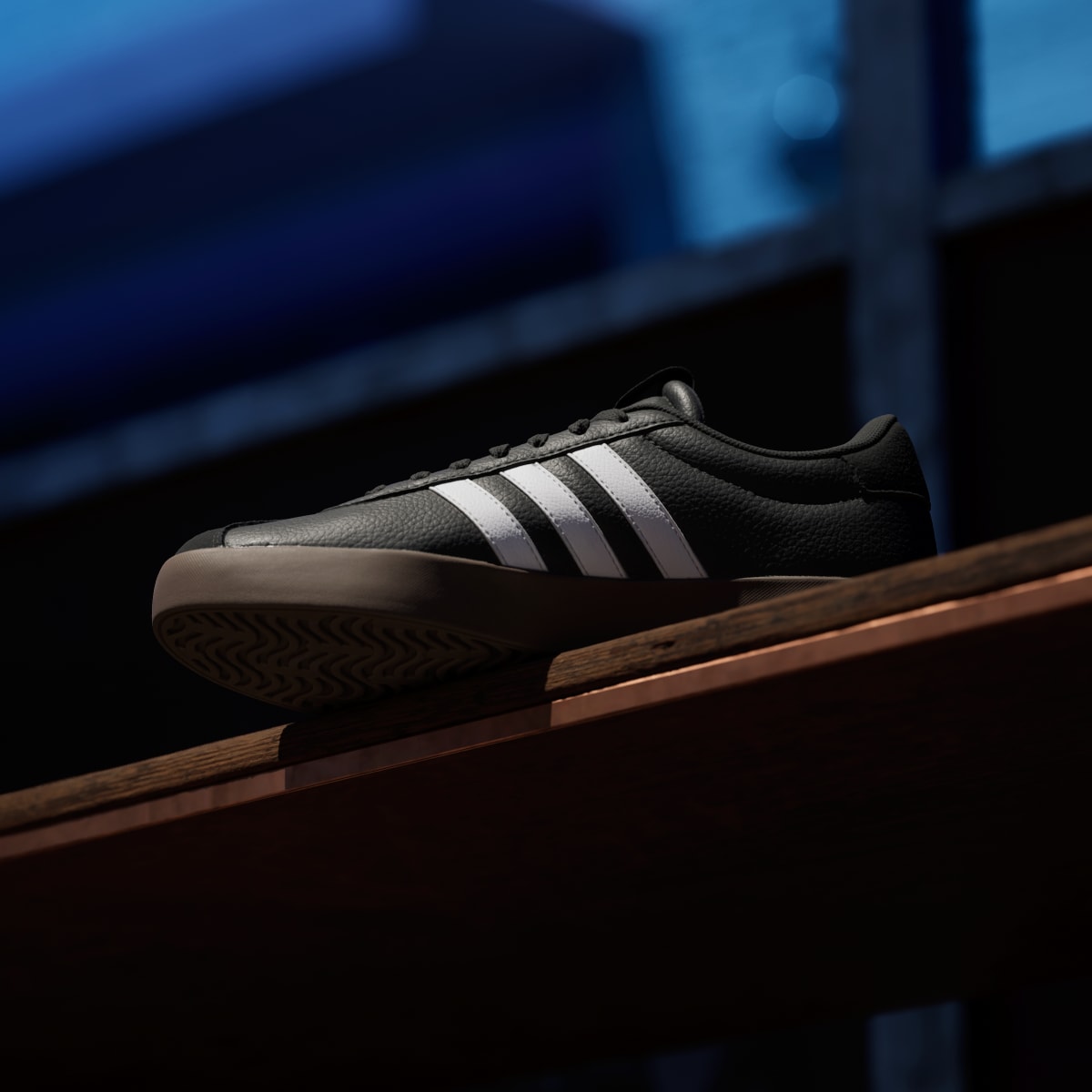 adidas Women's VL Court 3.0 Low Shoes - Core Black / Cloud White / Gum