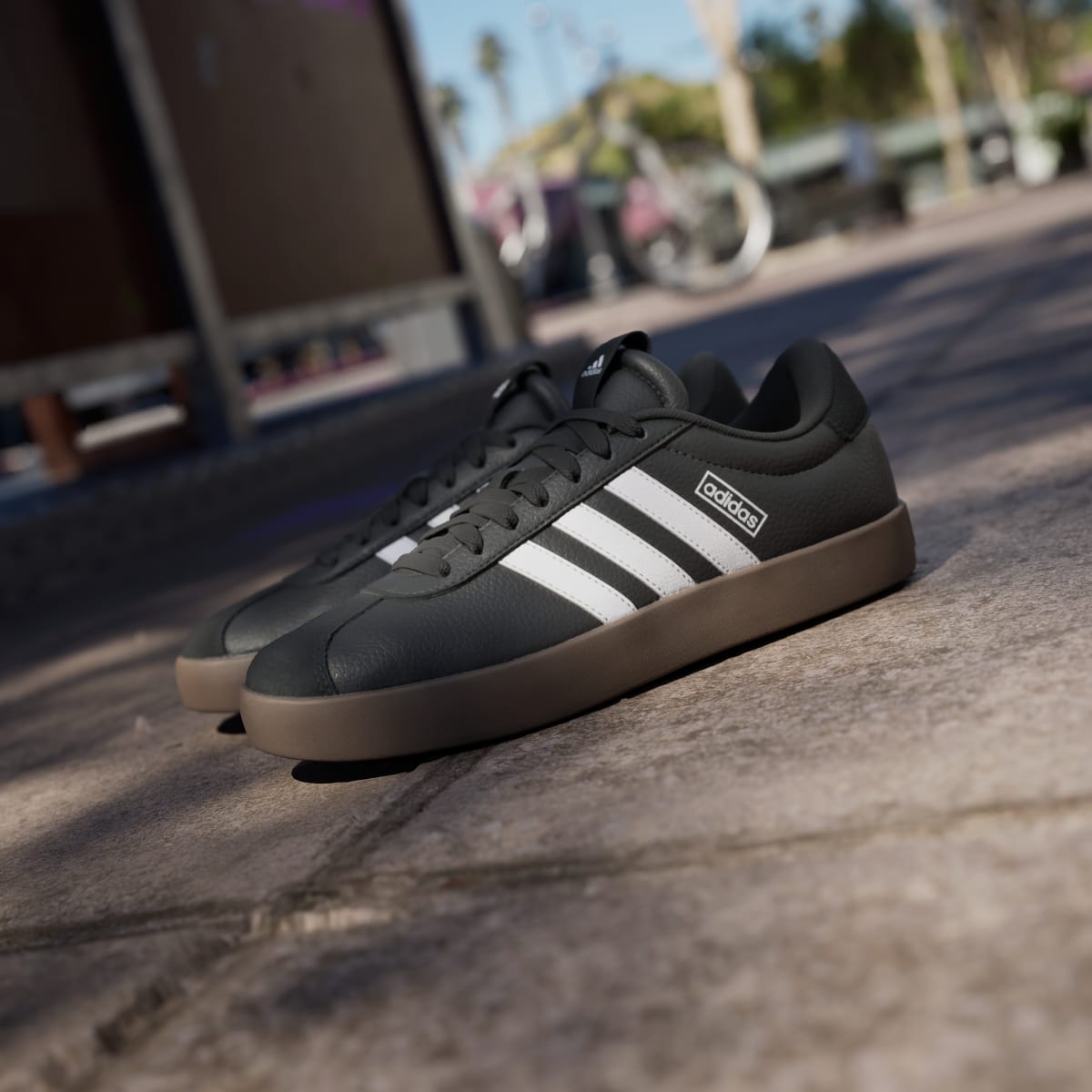 adidas Women's VL Court 3.0 Low Shoes - Core Black / Cloud White / Gum