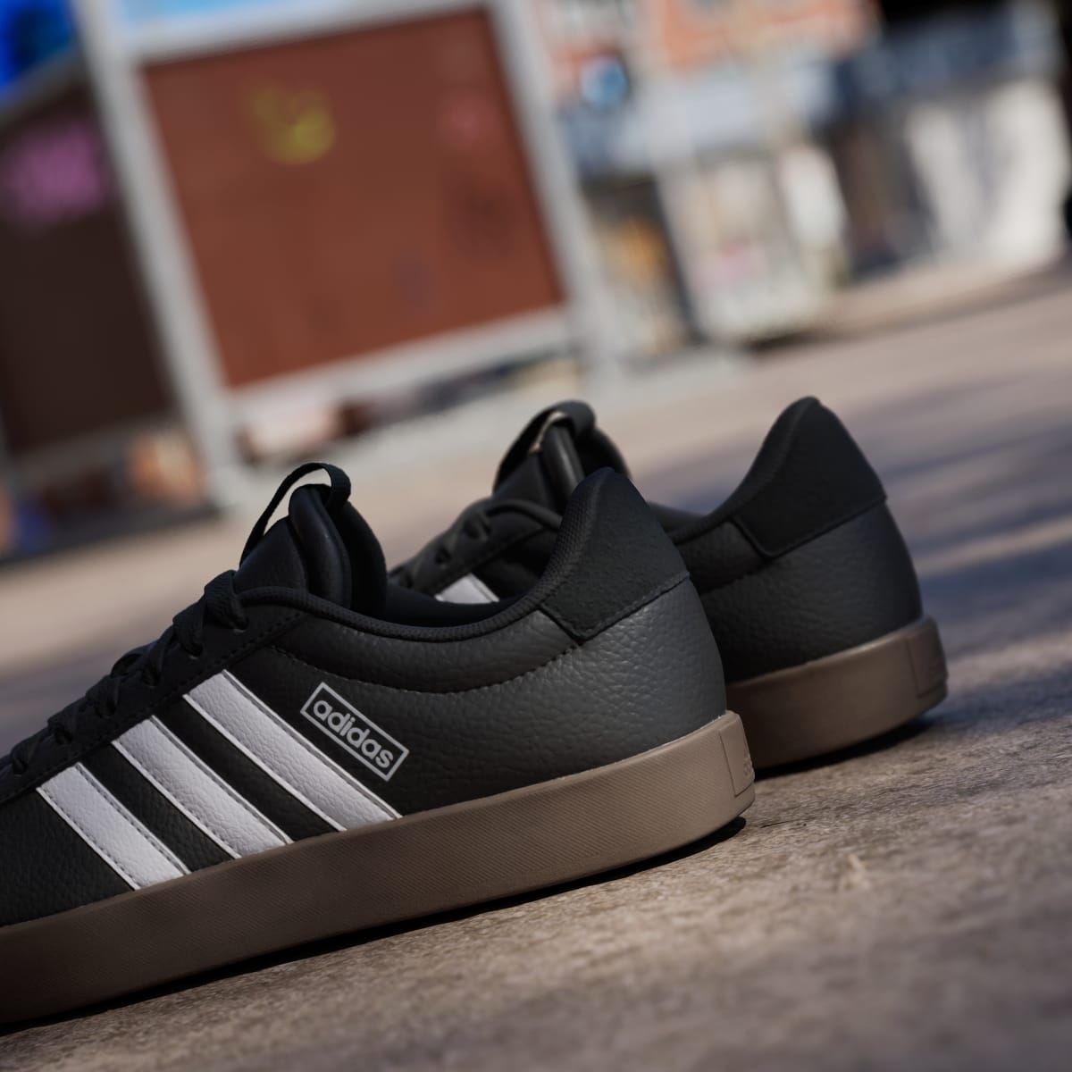 adidas Women's VL Court 3.0 Low Shoes - Core Black / Cloud White / Gum