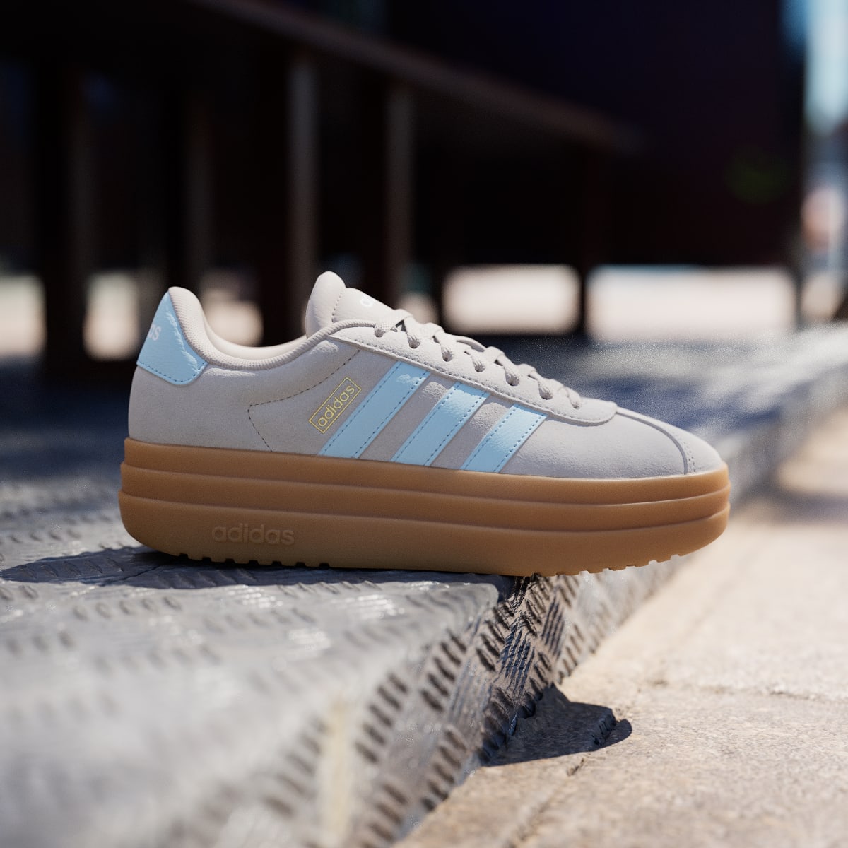 adidas Women's VL Court Bold Shoes - Wonder Beige / Ice Blue / Gold Metallic