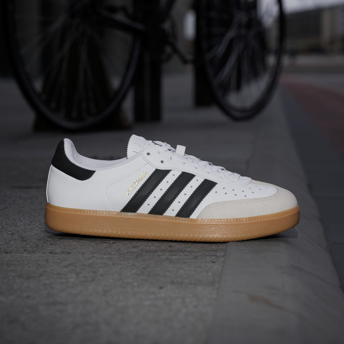 adidas Men's Velosamba Leather Shoes - Cloud White / Core Black / Gold Metallic