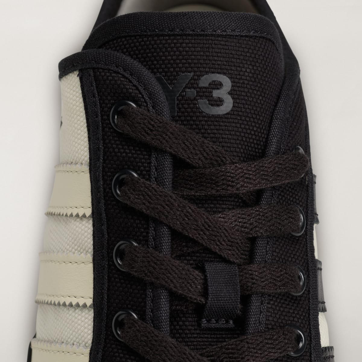 adidas Women's Y-3 Nisi LO - Off White / Off White / Black